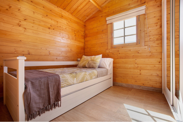 Casas de madera Portugal Modelo Kay 40.0825N DORMITORIO Casas de madera Portugal Modelo Kay 40.0825N DORMITORIO