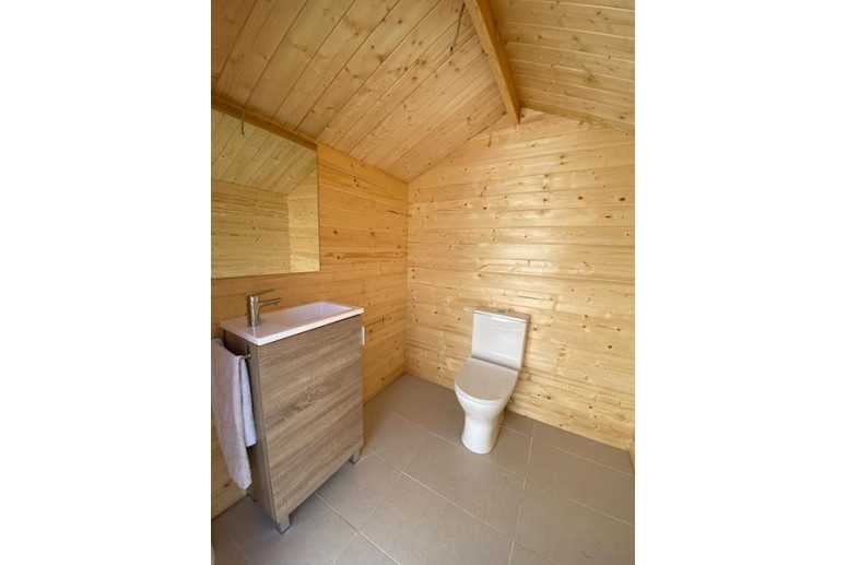 Casas de madera Vitoria modelo Richard 40.0180N interior baño