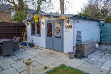 Casas de madera Pontevedra modelo Leipzig 40.7215 pub